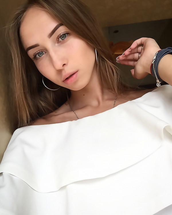 Aleksandra foreign bride search