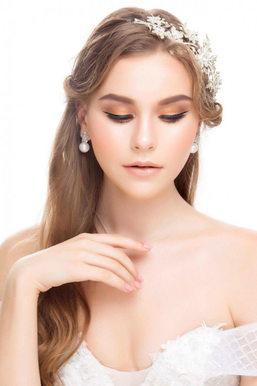 Julia foreign bride search