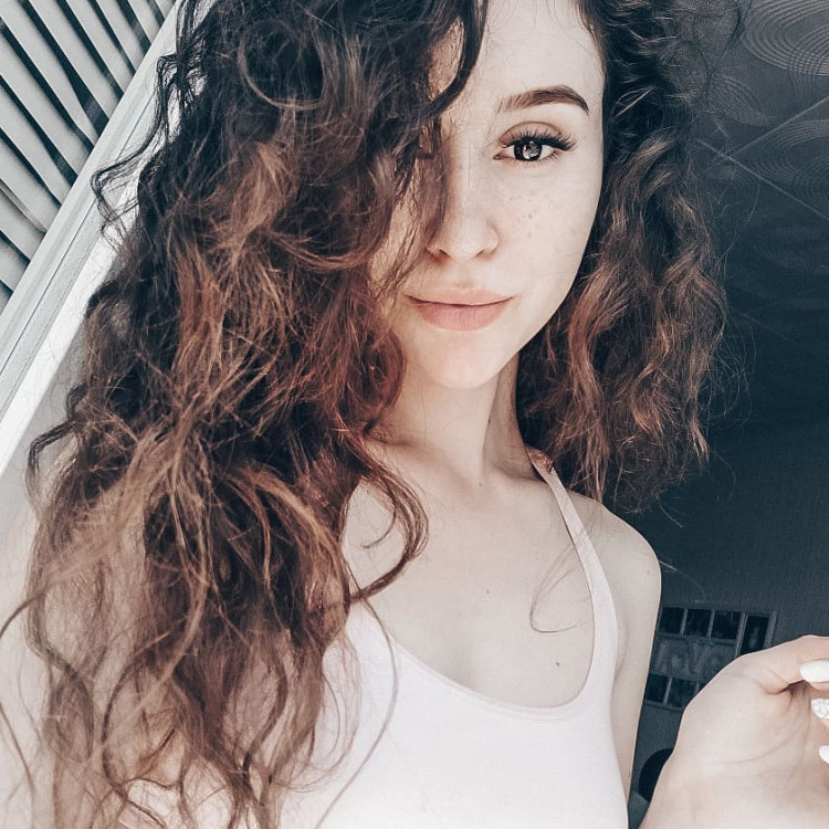 Alina foreign bride search