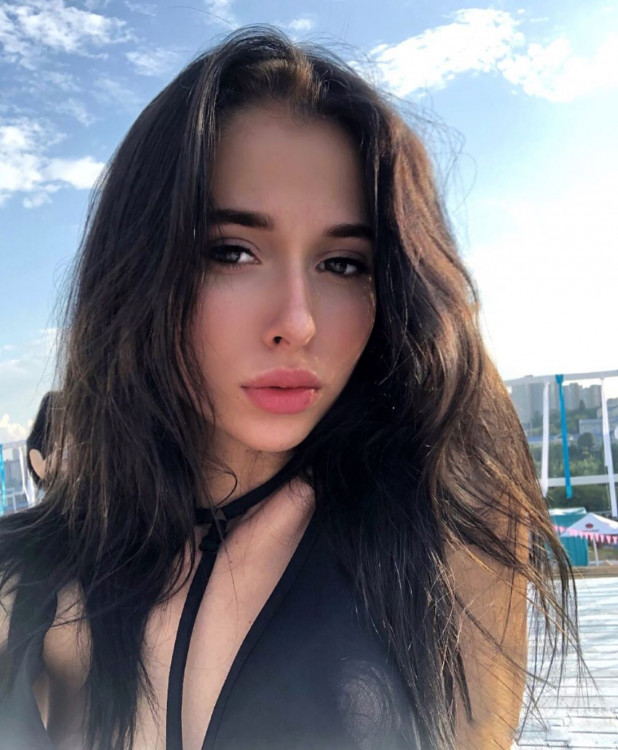 Daryna foreign bride search