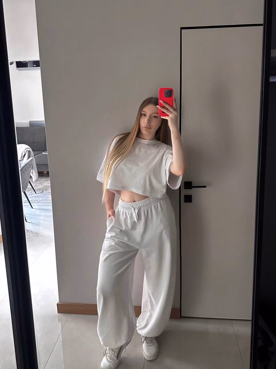Alina 19 Kiev Ukraine USA dating women commitment