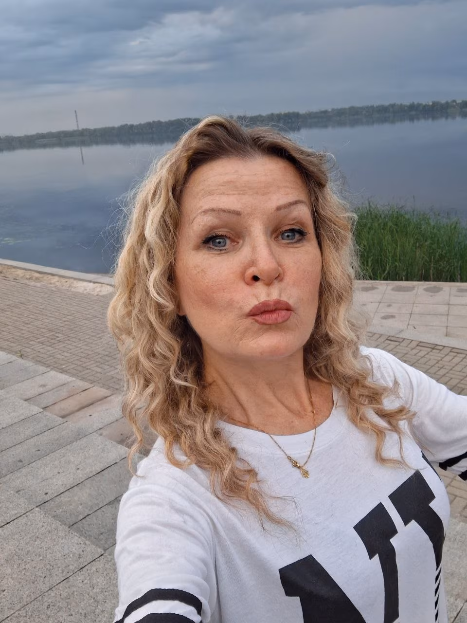 Irina 57 Dnipro  Ukraine women looking for husband USA site